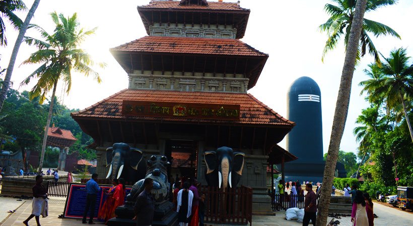 Chenkal Maheswaram Sri Sivaparvathi Temple Shiva Linga
