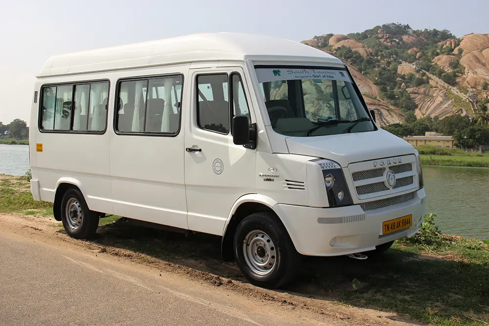 Tempo 8 Traveller