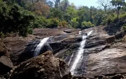 Keezharkuthu Falls
